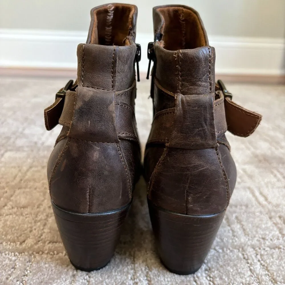 B.O.C. Shea Distressed Leather Ankle Booties Women's 8 Brown Buckle Western Heel